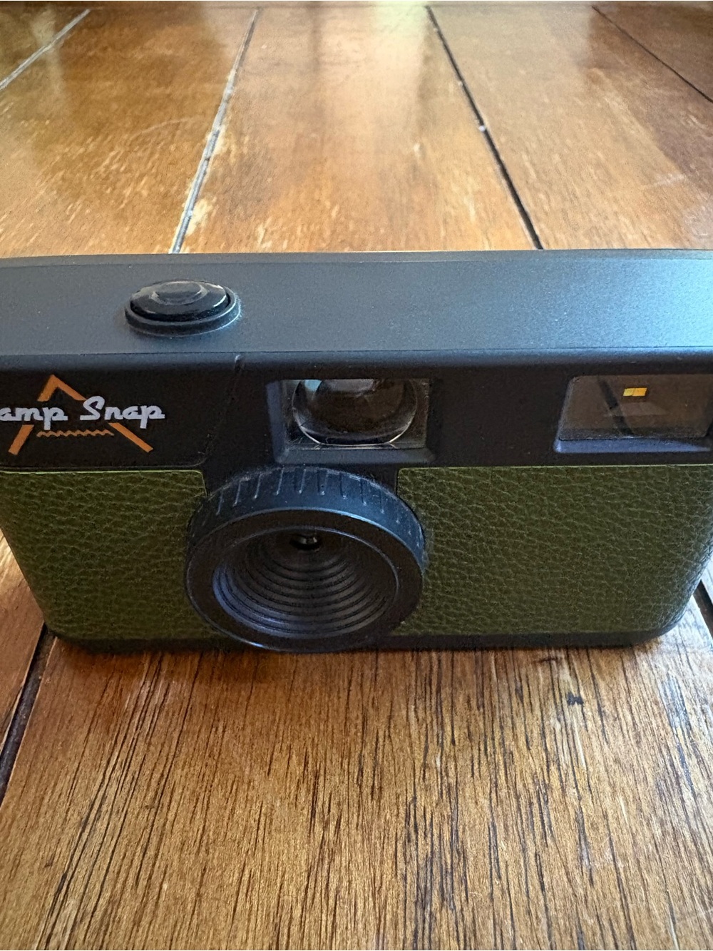 Olive Green Compact Film Camera with Built-In Flash - Picture 5 of 10